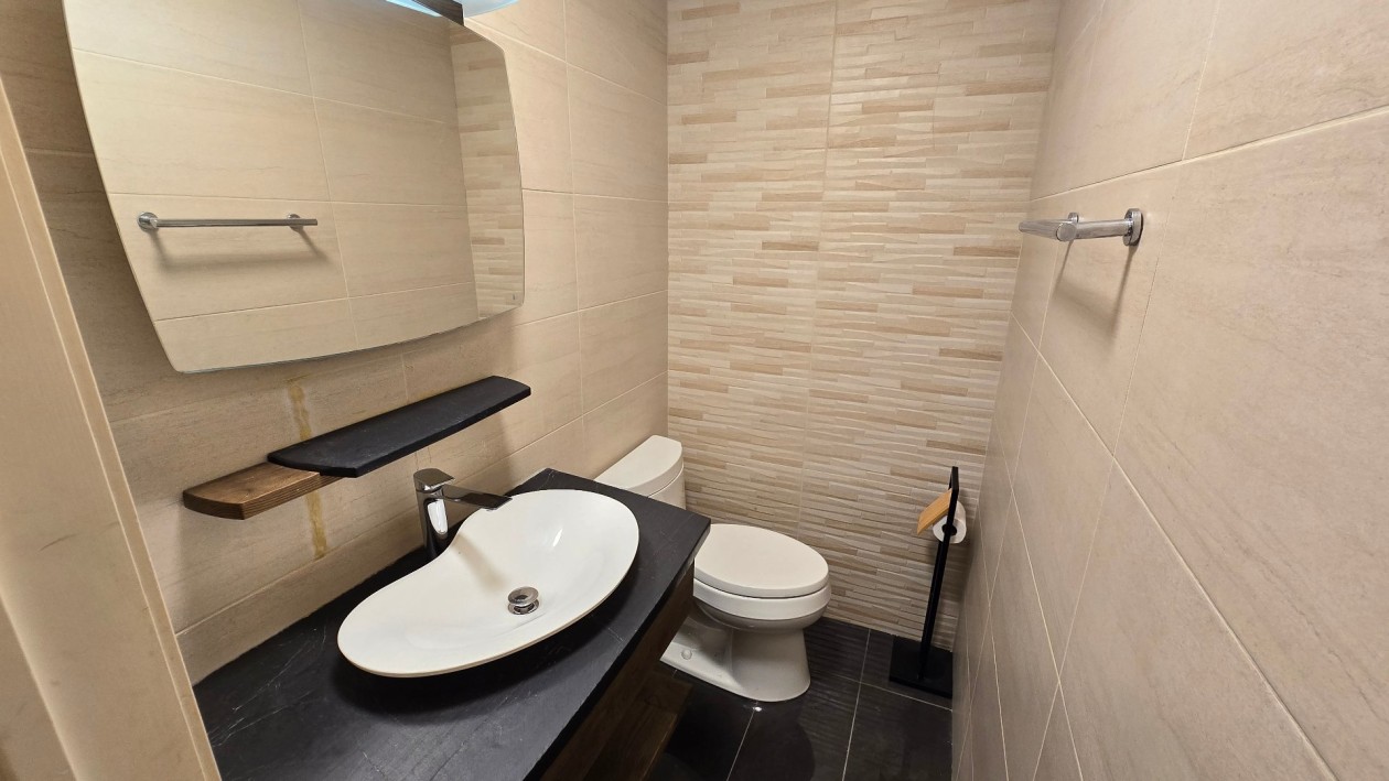 Salle d'eau — 3050, Rue Noorduyn, Montréal (Saint-Laurent), H4R1A2, Montréal (Saint-Laurent)