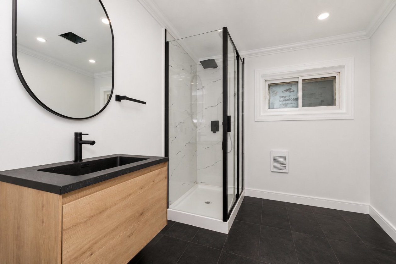 Salle de bains — 140, Rue Beurling, Châteauguay, J6K3K4, Châteauguay