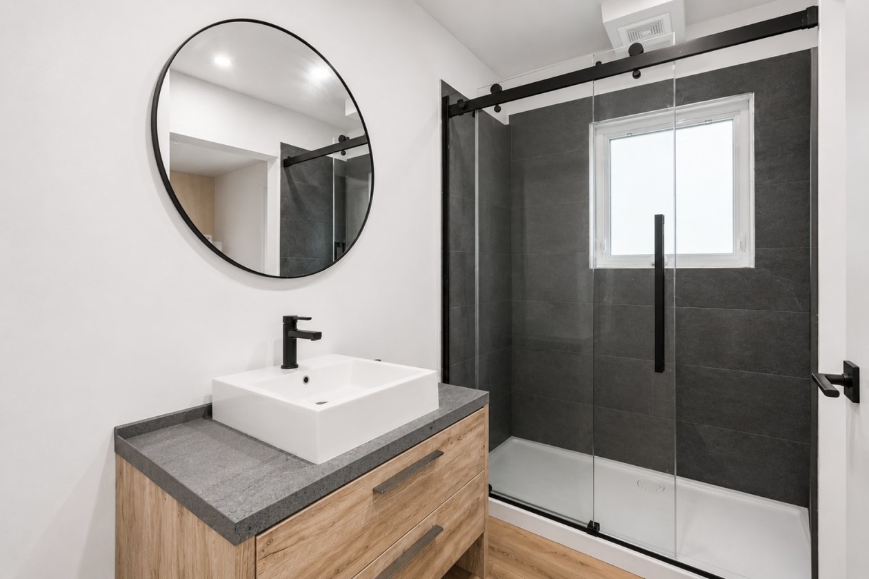 Salle de bains — 503, Boul. Strathmore, Dorval, H9P2A1, Dorval