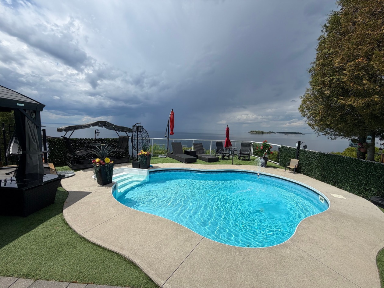 Piscine — 210, Ch. du Four-à-Chaux, Alma, G8B5V3, Alma