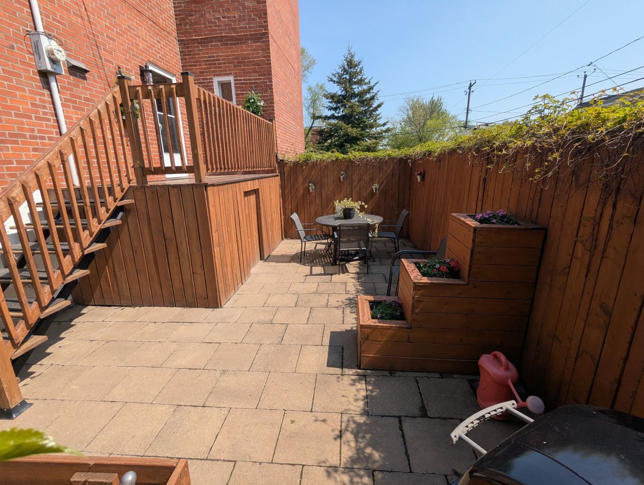 Cour — 234, Rue Maple, Longueuil (Greenfield Park), J4V2S3, Longueuil (Greenfield Park)