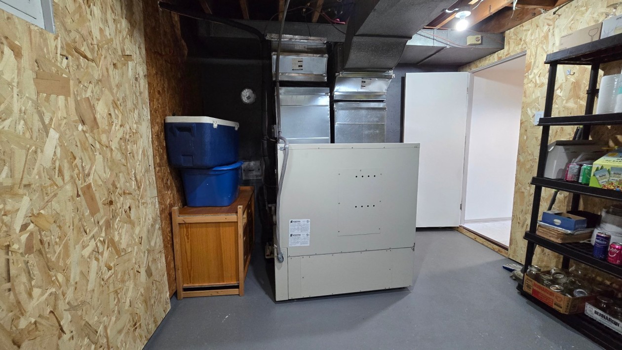 Rangement — 234, Rue Maple, Longueuil (Greenfield Park), J4V2S3, Longueuil (Greenfield Park)