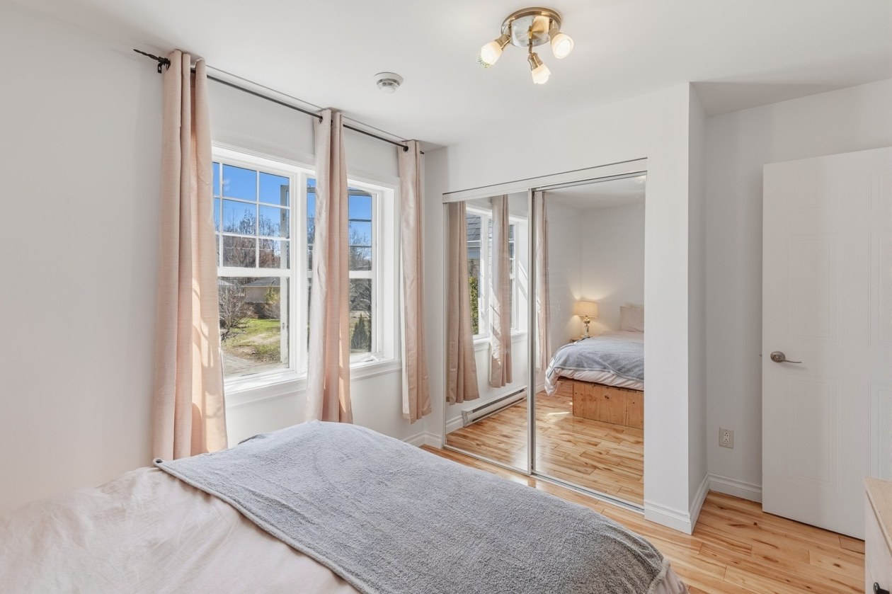 Chambre à coucher — 106, Rue de l'Adamas, Saint-Colomban, J5K2C7, Saint-Colomban