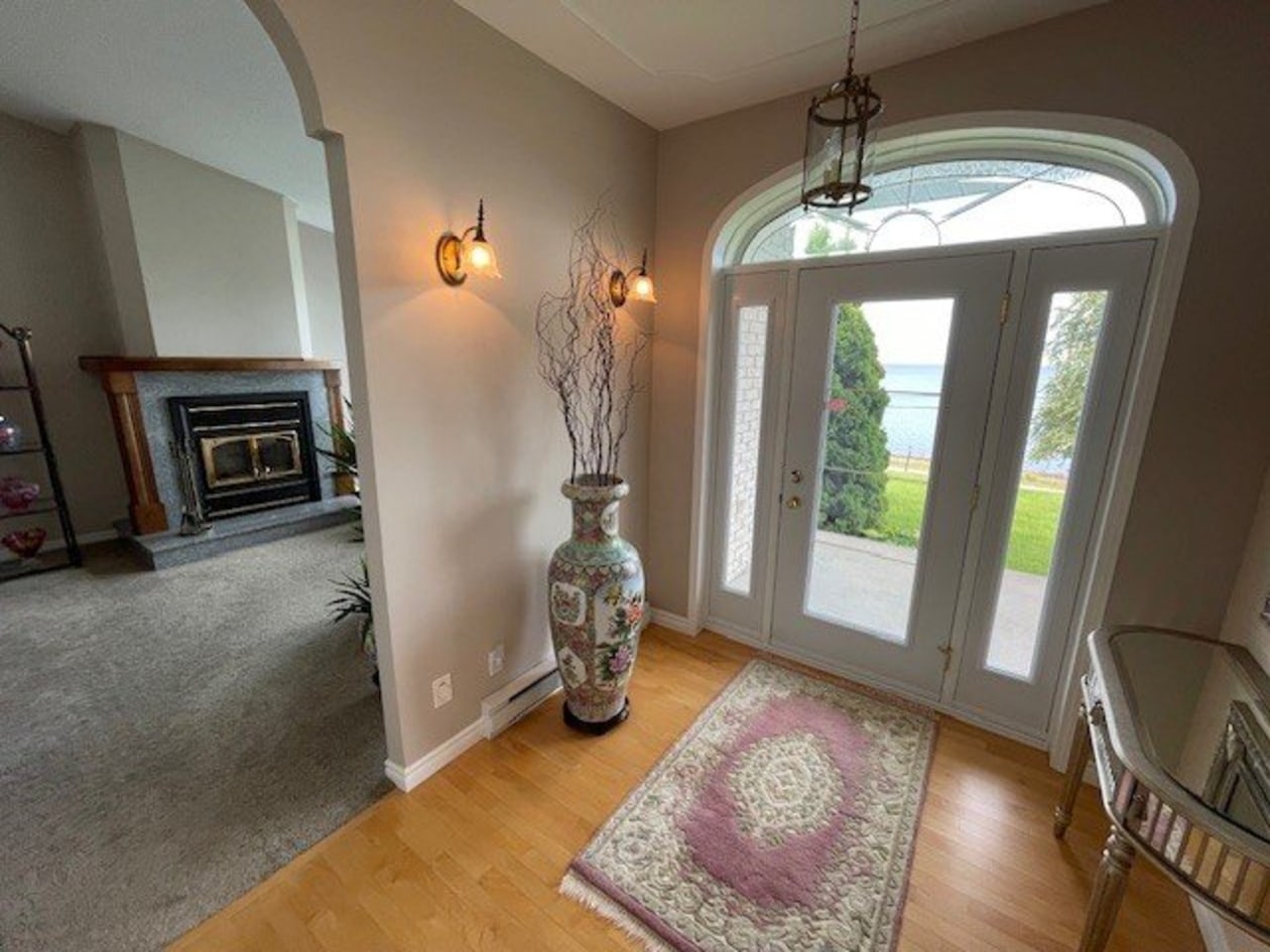 Hall d'entrée — 983, Boul. de l'Anse, Roberval, G8H2N1, Roberval