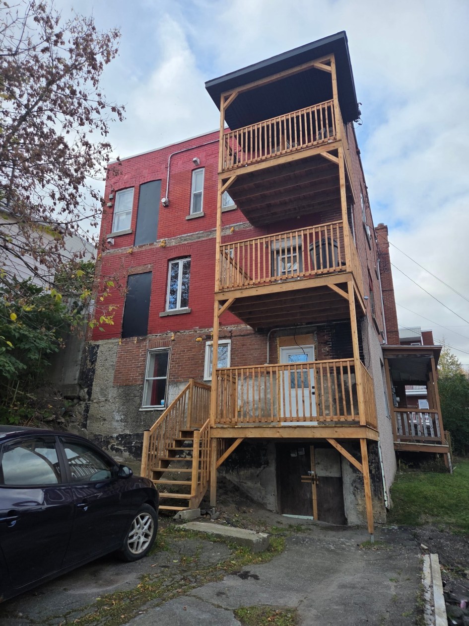 Cour — 1078 - 1094, Rue St-Paul, Shawinigan, G9N4K4, Shawinigan