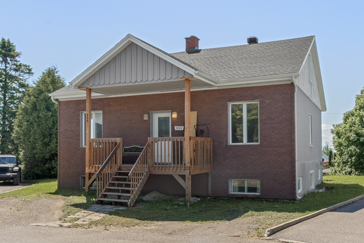 Façade — 938, Boul. Louis-XIV, Québec (Charlesbourg ), G1H7G4, Québec (Charlesbourg )