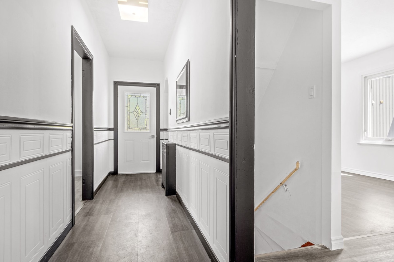 Hall d'entrée — 938, Boul. Louis-XIV, Québec (Charlesbourg ), G1H7G4, Québec (Charlesbourg )