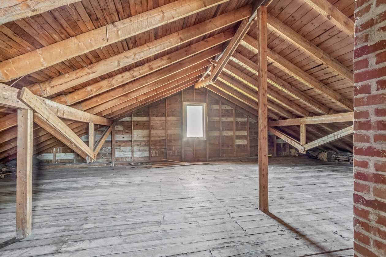 Mezzanine — 938, Boul. Louis-XIV, Québec (Charlesbourg ), G1H7G4, Québec (Charlesbourg )