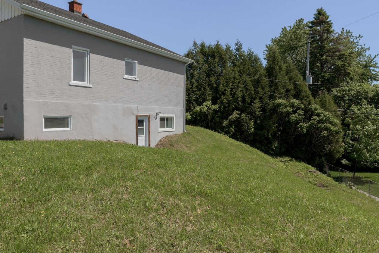 Face arrière — 938, Boul. Louis-XIV, Québec (Charlesbourg ), G1H7G4, Québec (Charlesbourg )