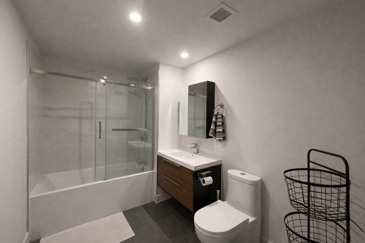 Salle de bains — 1431, Av. de la Gare, 701, Mascouche, J7K3C7, Mascouche