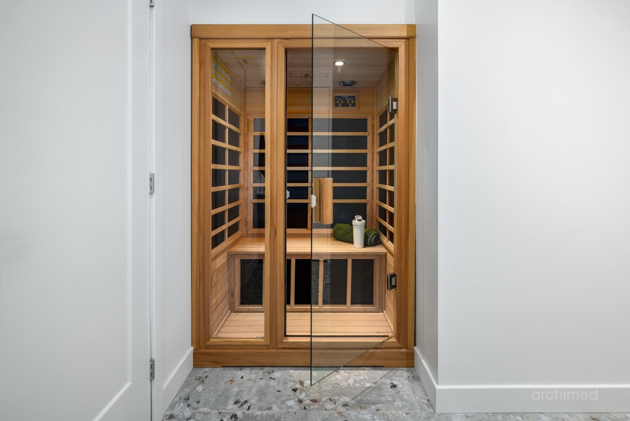 Sauna — 430, Rue des Pins, Saint-Bruno-de-Montarville, J3V2S5, Saint-Bruno-de-Montarville