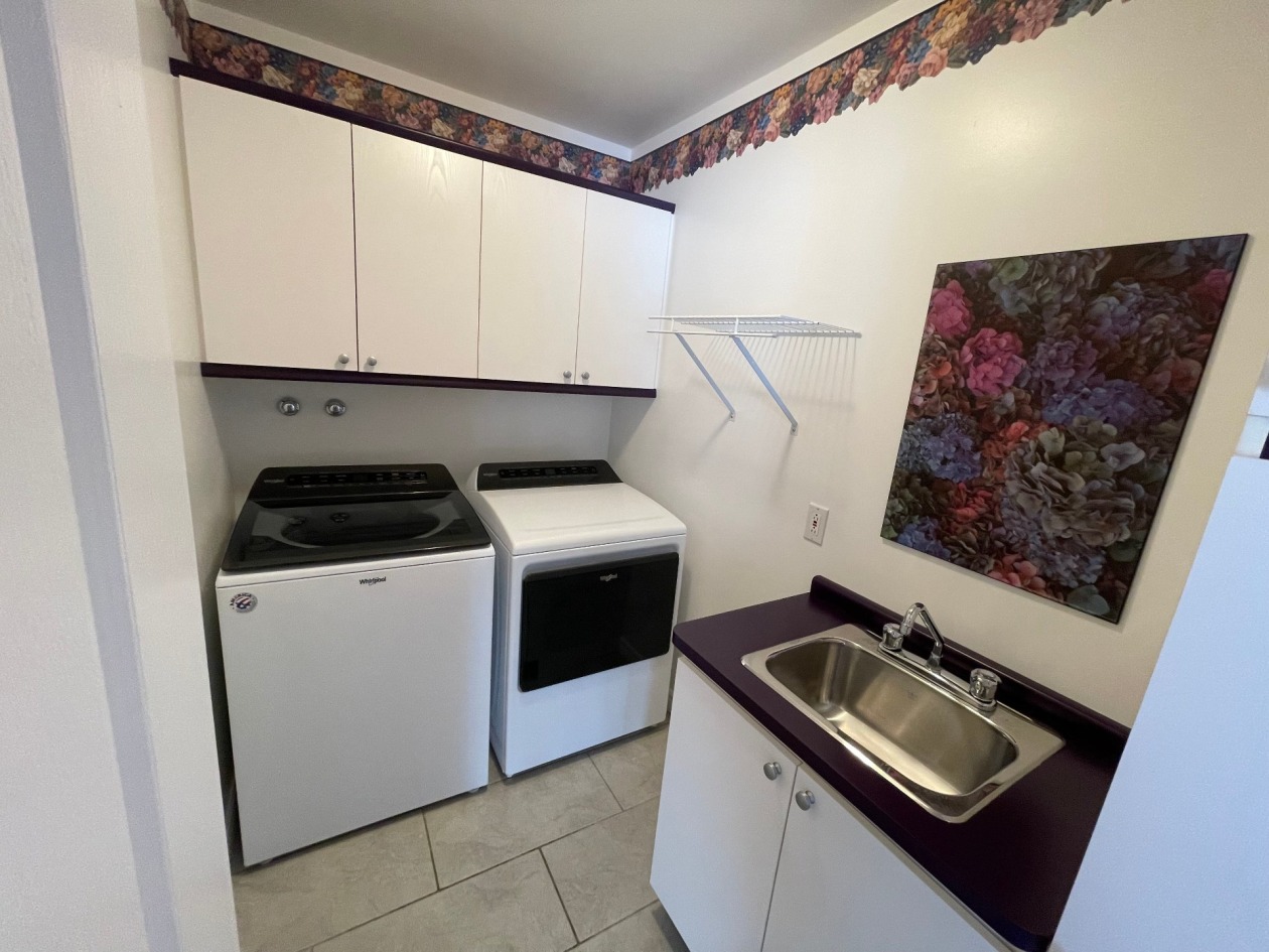 Salle de lavage — 983, Boul. de l'Anse, Roberval, G8H2N1, Roberval