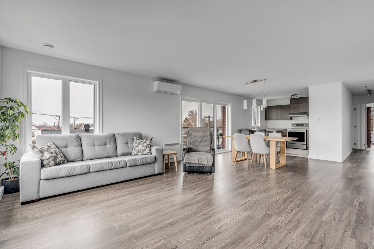 Salon — 1431, Rue St-Jacques, C, L'Ancienne-Lorette, G2E3G8, L'Ancienne-Lorette
