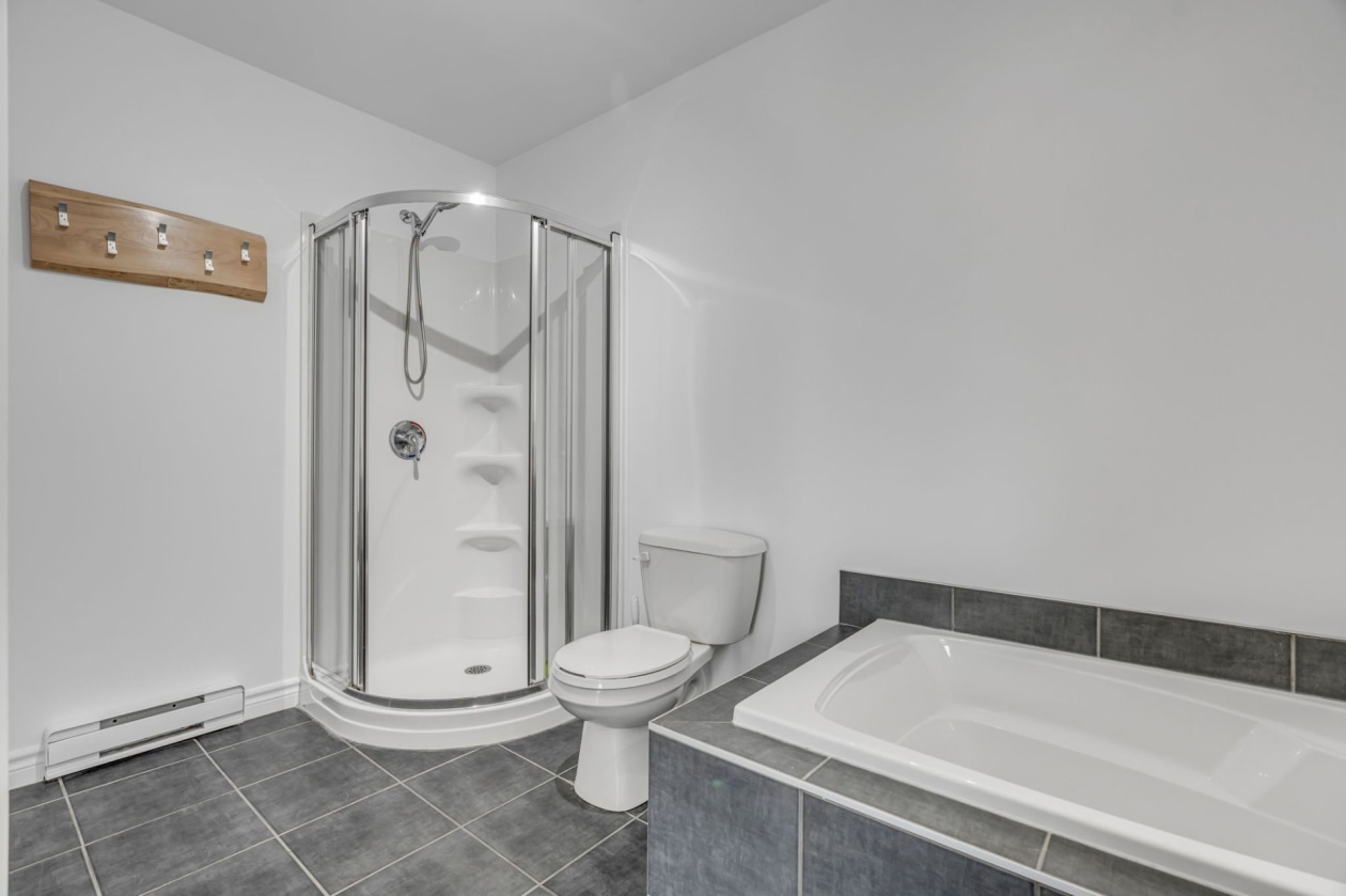 Salle de bains — 1431, Rue St-Jacques, C, L'Ancienne-Lorette, G2E3G8, L'Ancienne-Lorette