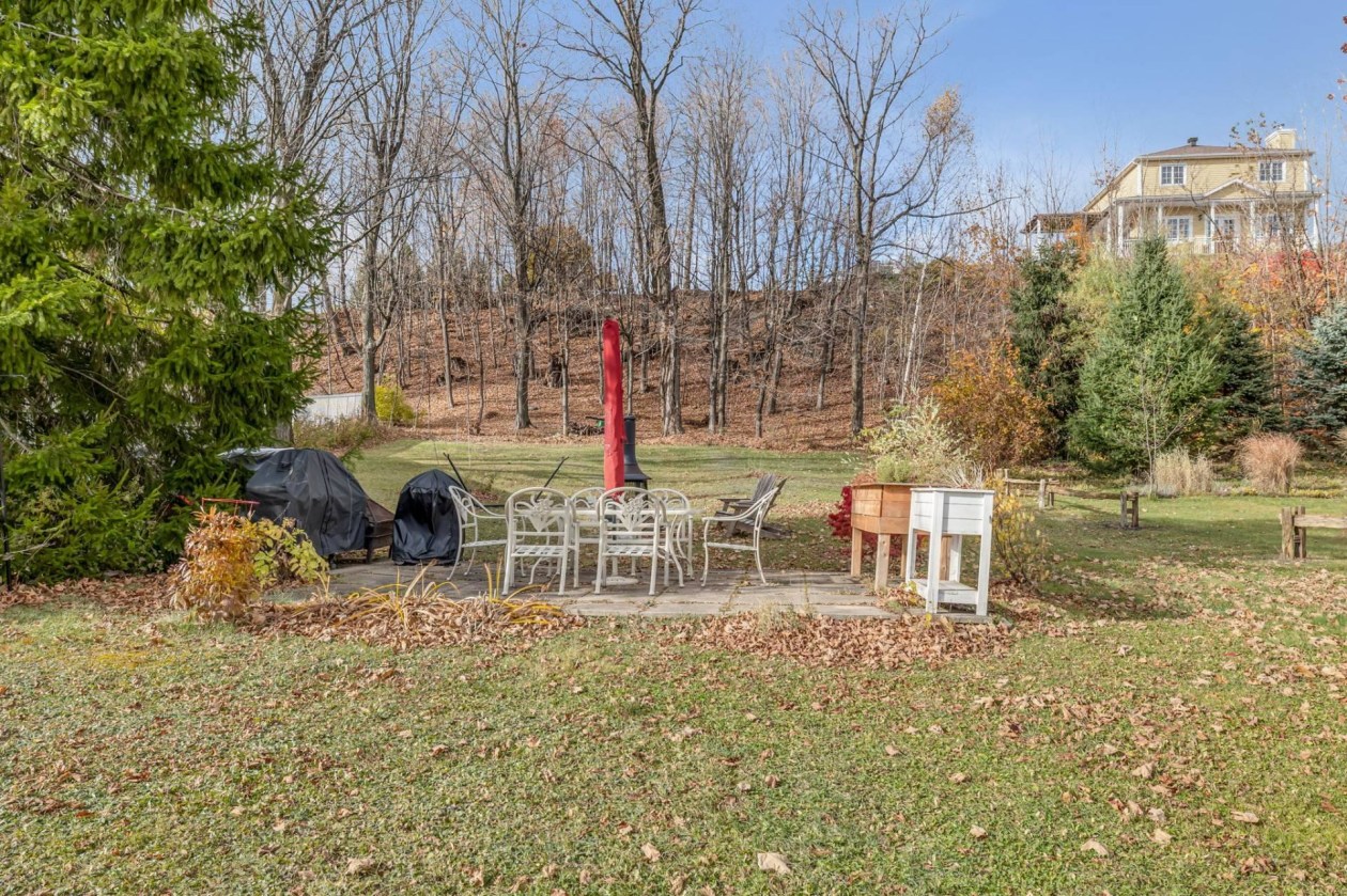 Cour — 4802, Ch. Royal, Saint-Jean-de-l'Île-d'Orléans, G0A3W0, Saint-Jean-de-l'Île-d'Orléans