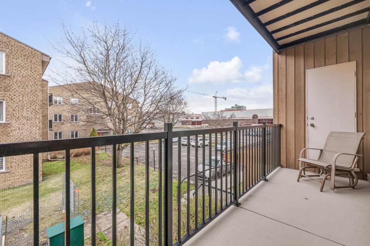Balcon — 425, Rue des Embarcations, 212, Québec (La Cité-Limoilou), G1K8S6, Québec (La Cité-Limoilou)