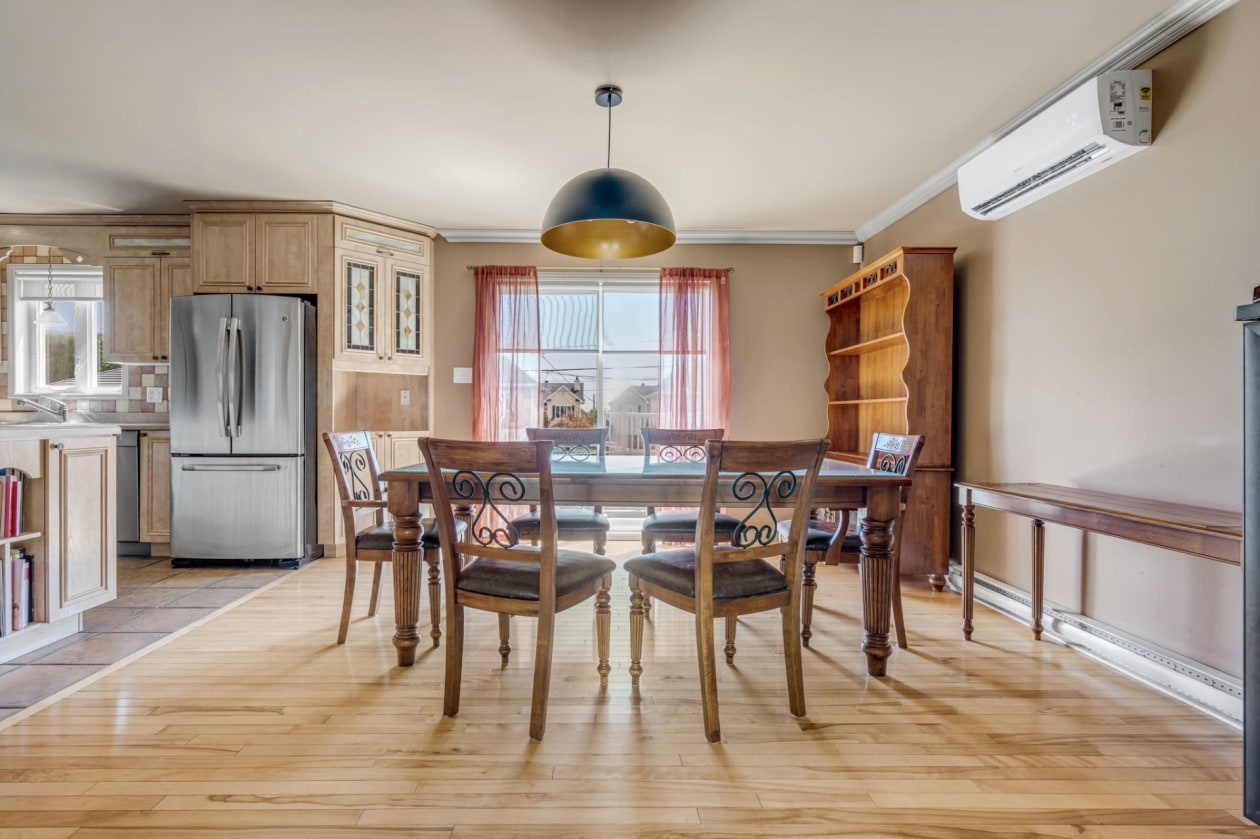Salle à manger — 452, Rue des Artisans, Saint-Augustin-de-Desmaures, G3A2X8, Saint-Augustin-de-Desmaures