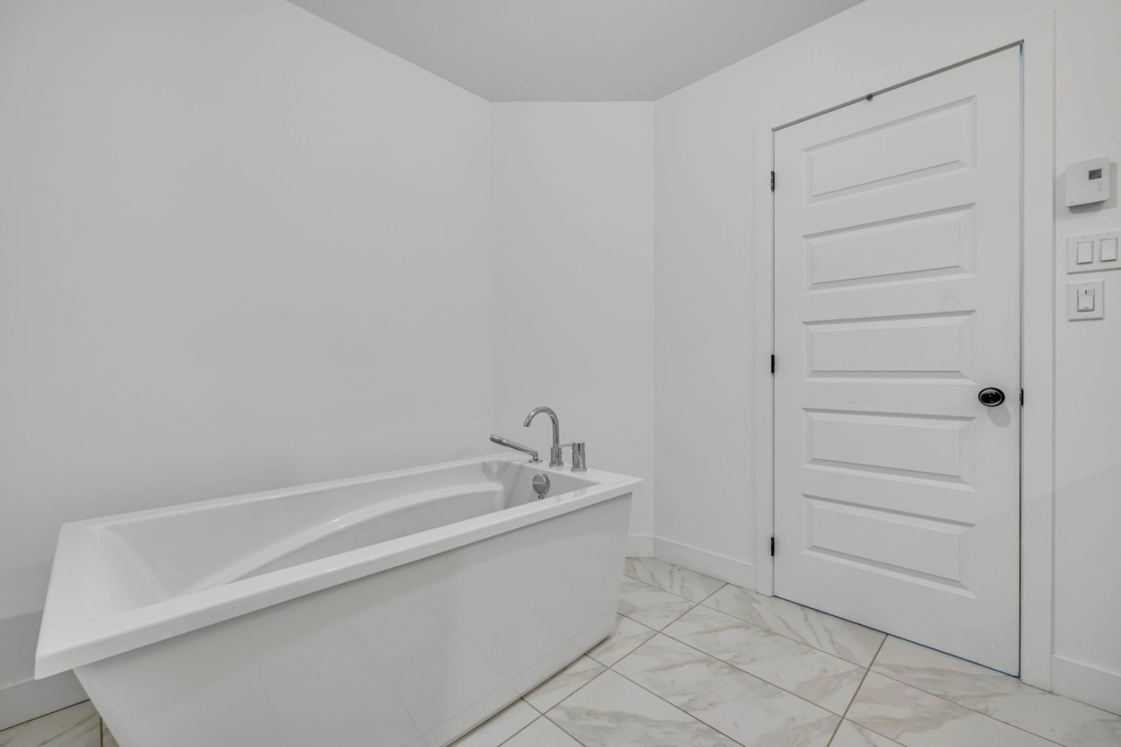 Salle de bains — 298, Rue Desrochers, Sainte-Croix, G0S2H0, Sainte-Croix