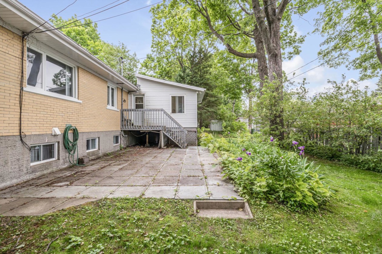 Extérieur — 1323, Av. Lavigerie, Québec (Sainte-Foy/Sillery/Cap-Rouge), G1W3X4, Québec (Sainte-Foy/Sillery/Cap-Rouge)