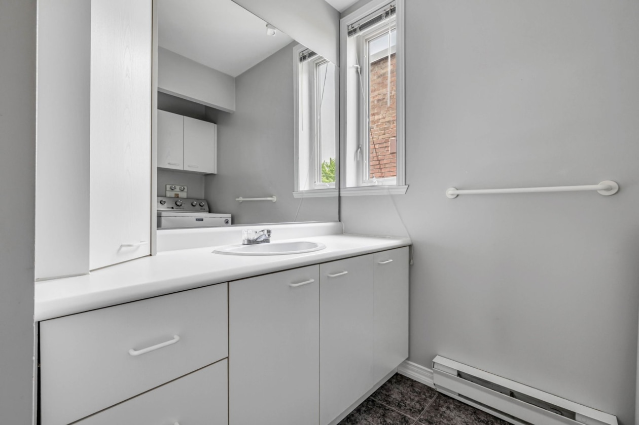 Salle de bains — 460, Boul. René-Lévesque O., 1, Québec (La Cité-Limoilou), G1S1S4, Québec (La Cité-Limoilou)