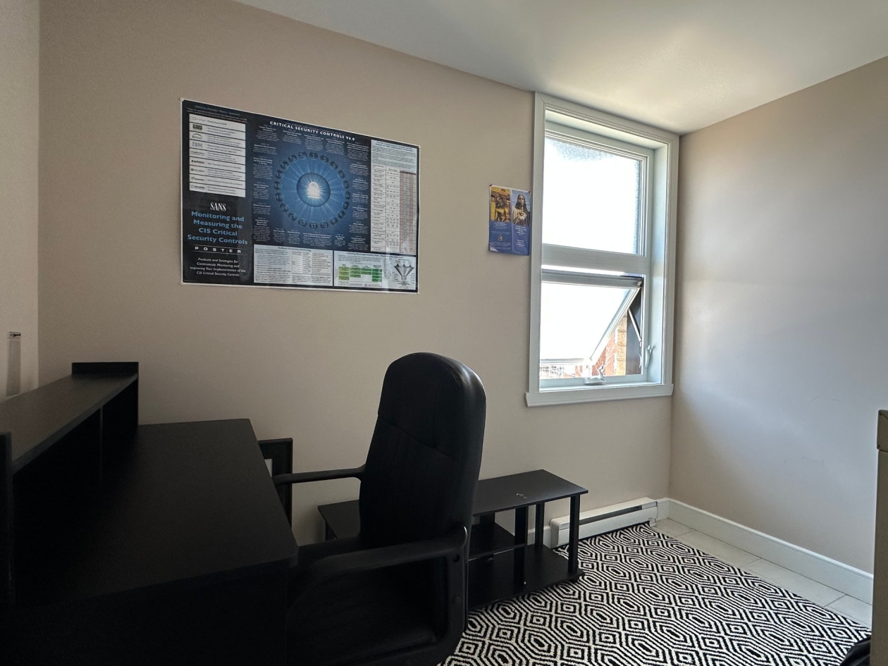 Bureau — 1896, Rue Marie-Anne-Gaudreau, Québec (Les Rivières), G2K0K8, Québec (Les Rivières)