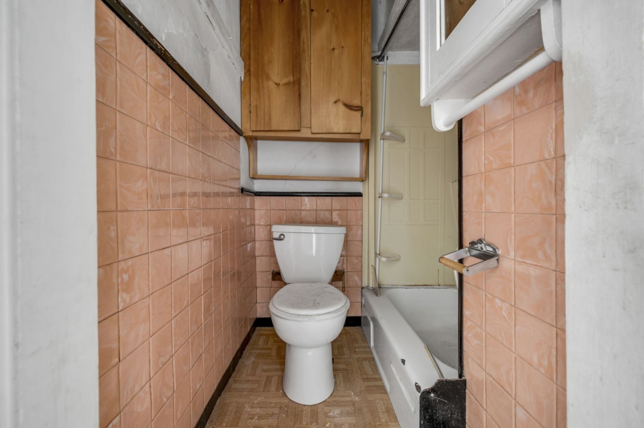 Salle de bains — 169 - 177, Rue du Roi, Québec (La Cité-Limoilou), G1K2V9, Québec (La Cité-Limoilou)