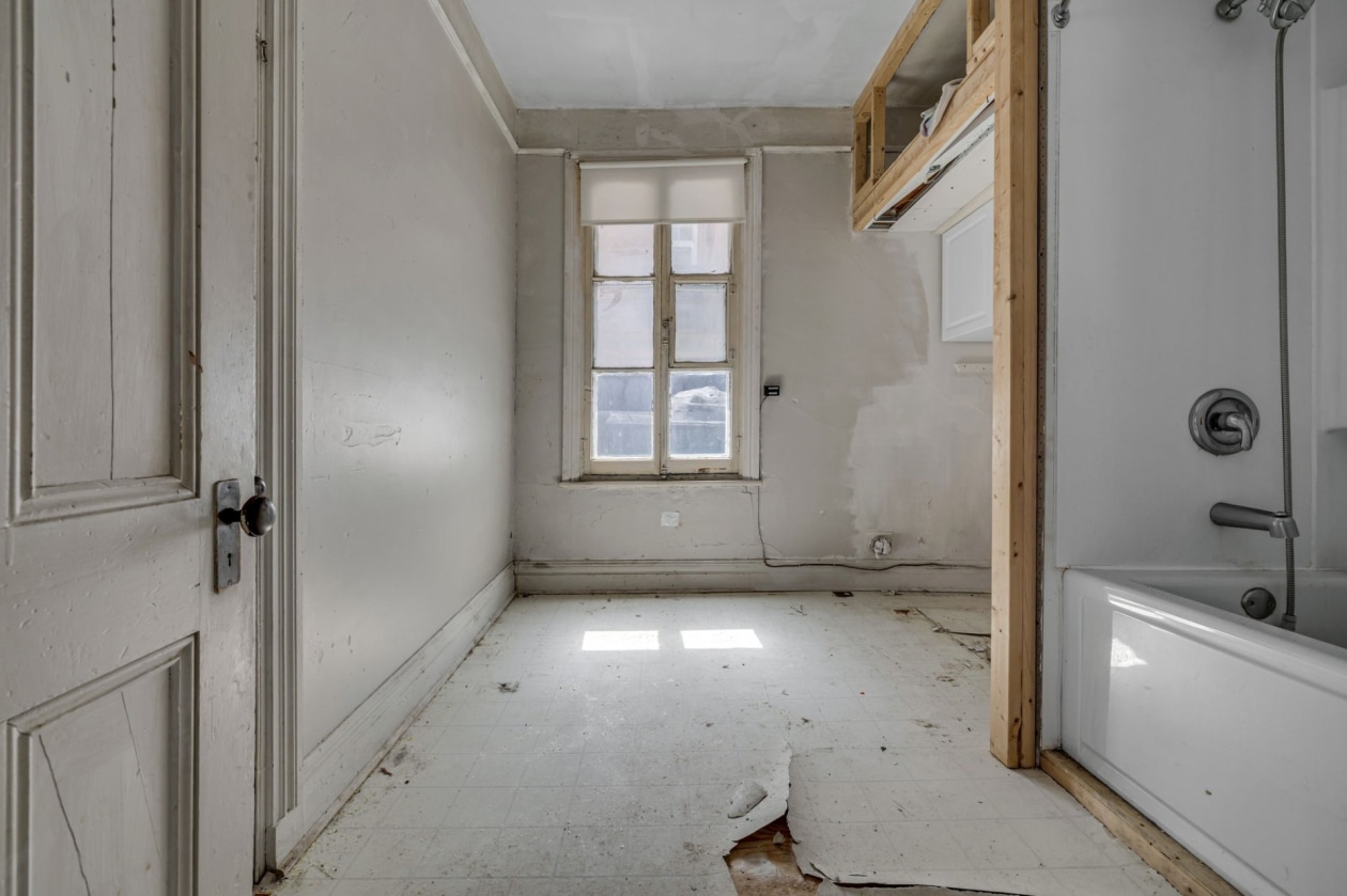 Salle de bains — 169 - 177, Rue du Roi, Québec (La Cité-Limoilou), G1K2V9, Québec (La Cité-Limoilou)