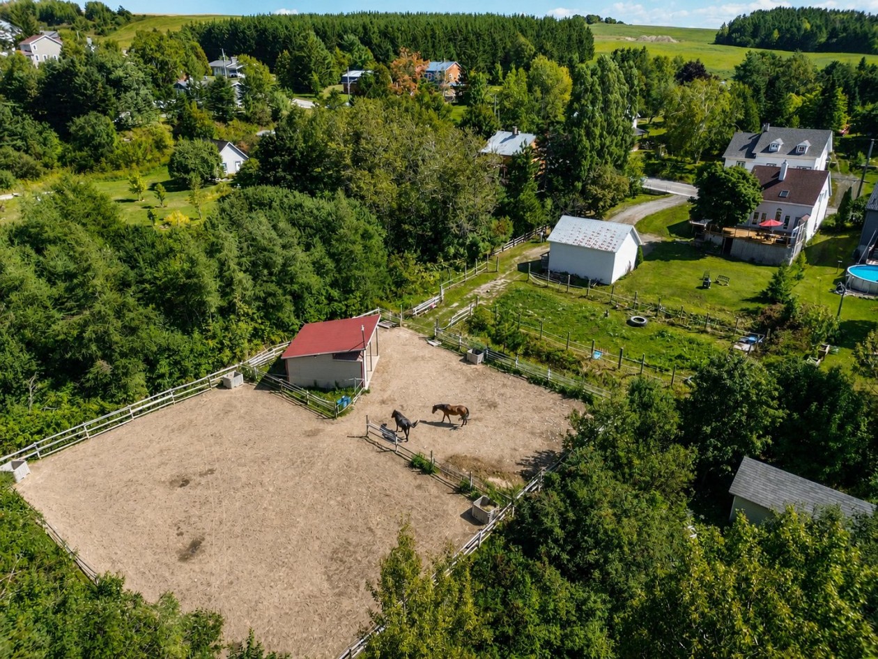 Cour — 37, Ch. St-Gérard, Rimouski, G5N5G4, Rimouski