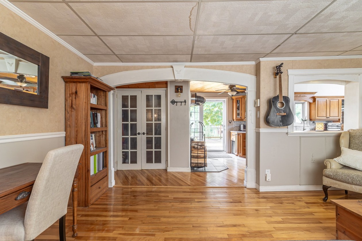 Salon — 37, Ch. St-Gérard, Rimouski, G5N5G4, Rimouski