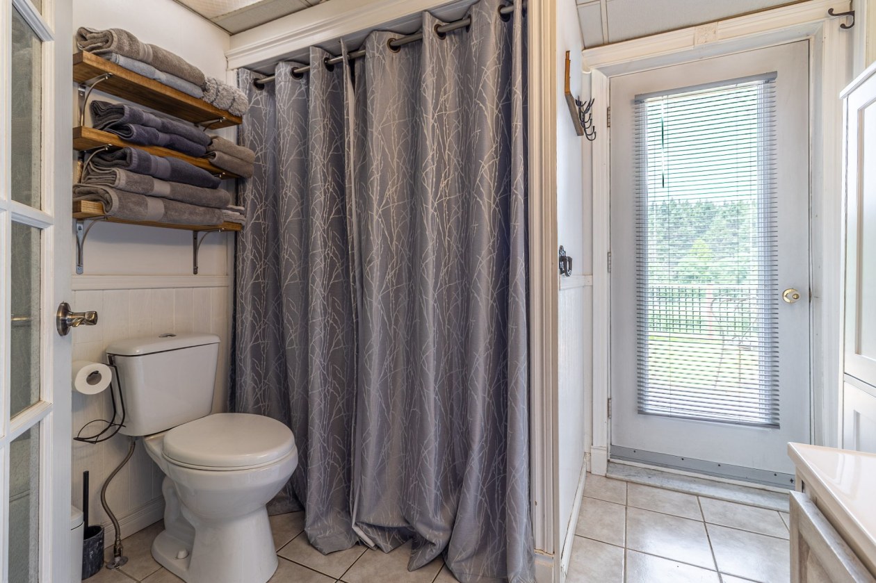 Salle de bains — 37, Ch. St-Gérard, Rimouski, G5N5G4, Rimouski