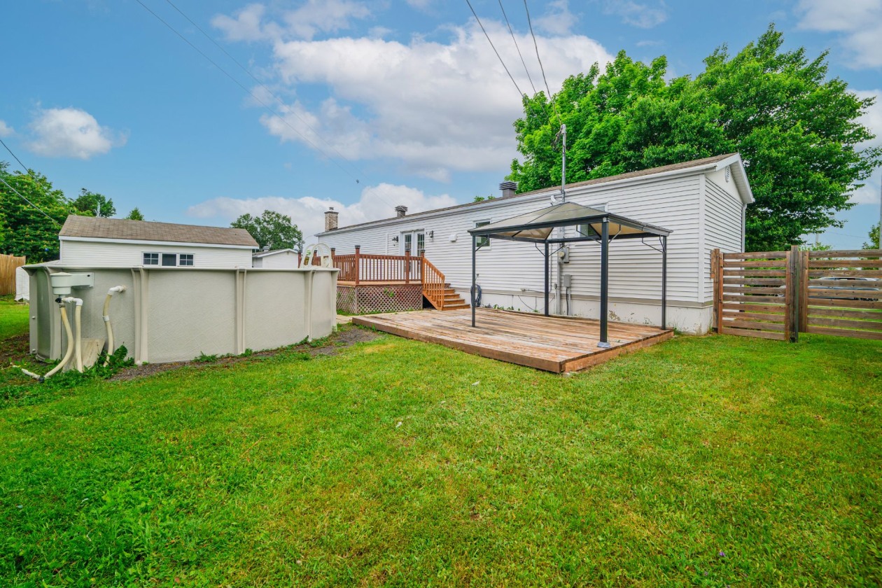 Cour — 31, Rue Victoria-Régis, Rimouski, G0L1B0, Rimouski