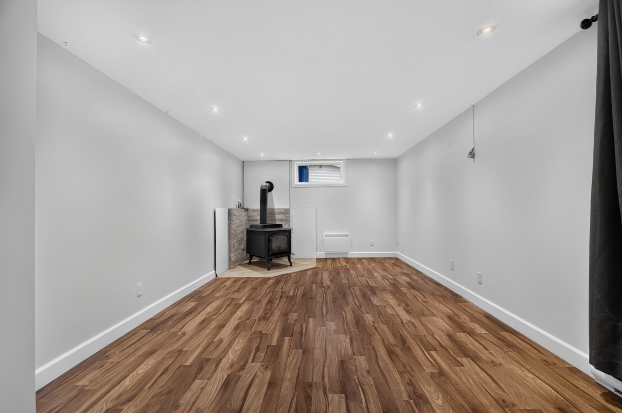 Salle familiale — 31, Rue Victoria-Régis, Rimouski, G0L1B0, Rimouski