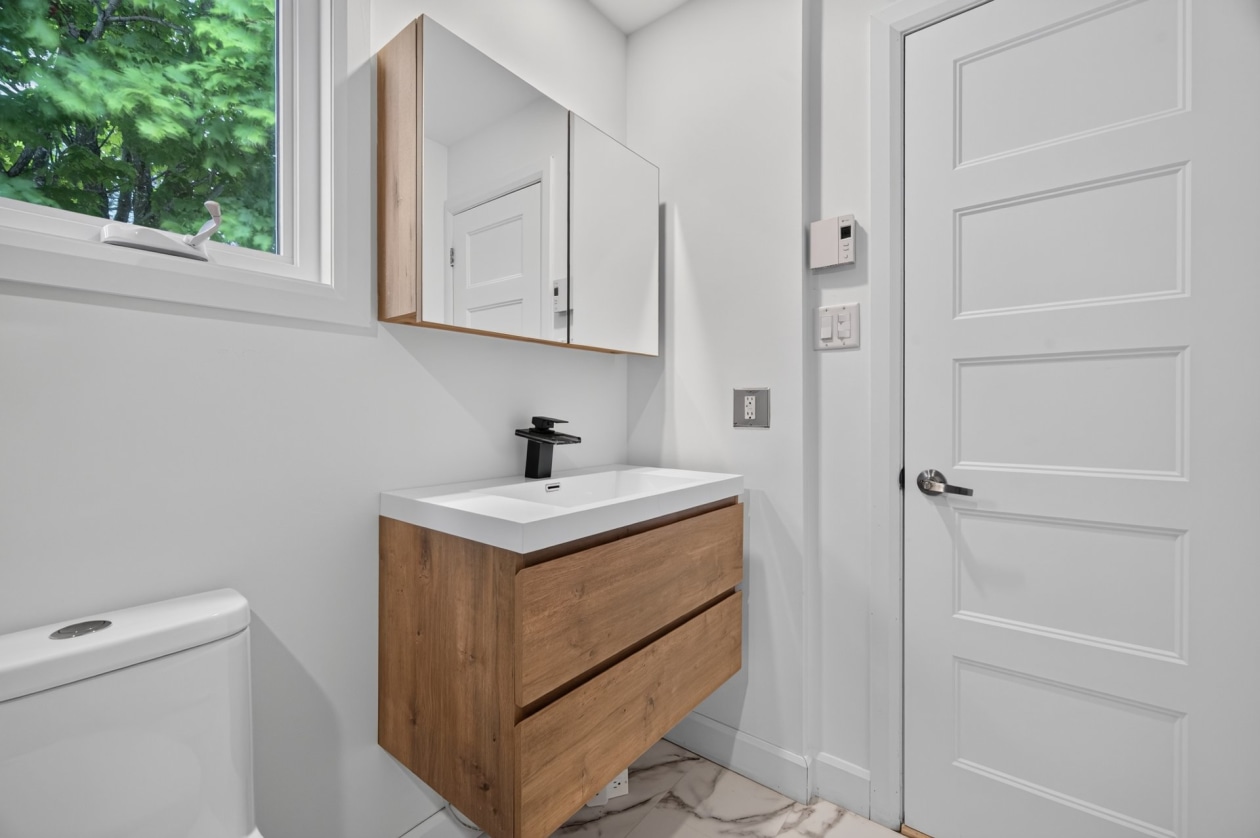Salle de bains — 31, Rue Victoria-Régis, Rimouski, G0L1B0, Rimouski