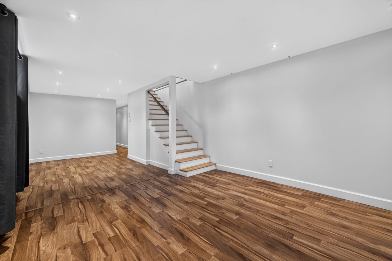 Salle familiale — 31, Rue Victoria-Régis, Rimouski, G0L1B0, Rimouski