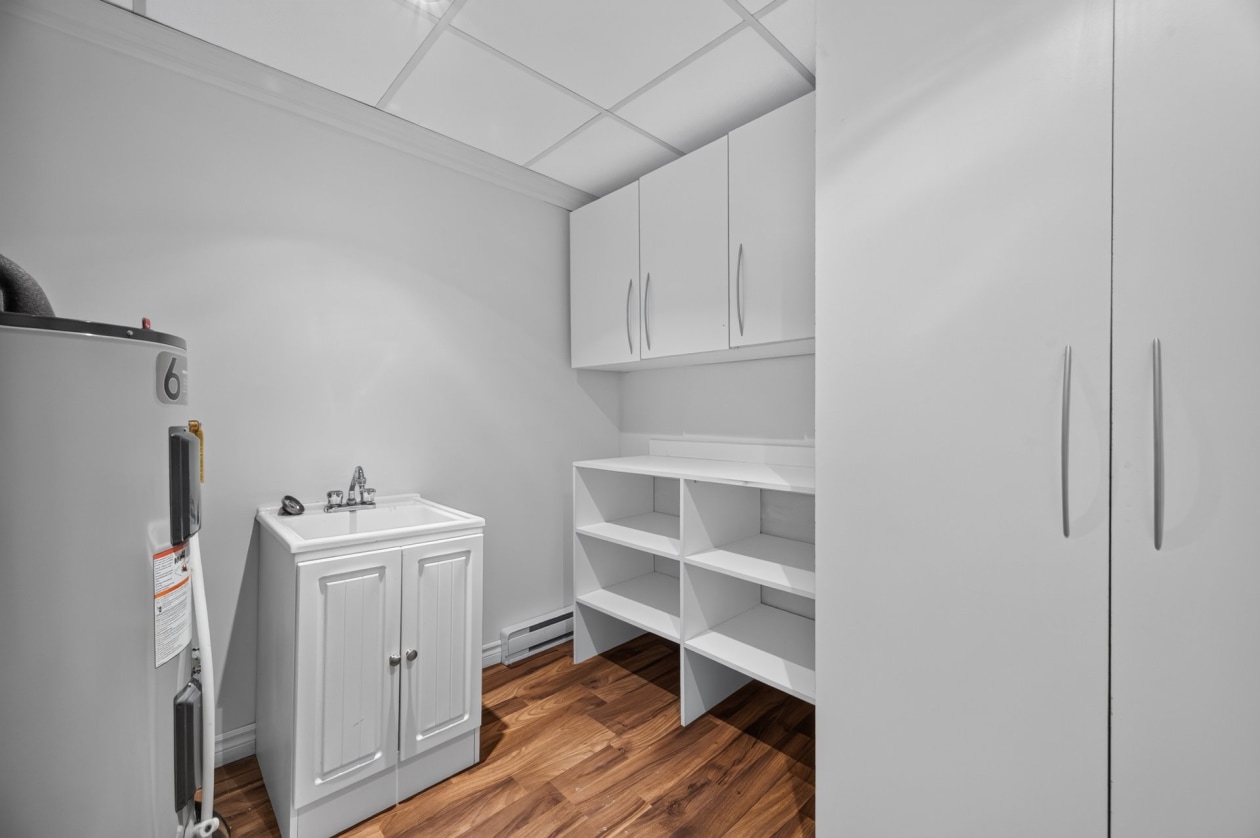 Salle de lavage — 31, Rue Victoria-Régis, Rimouski, G0L1B0, Rimouski