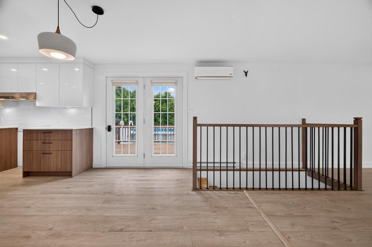 Hall d'entrée — 31, Rue Victoria-Régis, Rimouski, G0L1B0, Rimouski