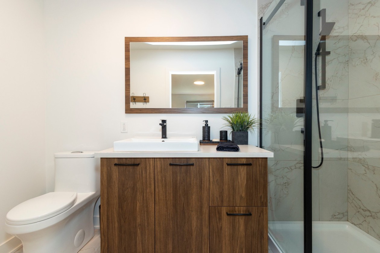 Salle de bains — 30, Rue Dupont O., Châteauguay, J6J1G2, Châteauguay
