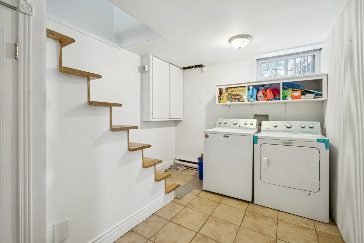 Salle de lavage — 375, Rue St-Laurent, Saint-Jean-sur-Richelieu, J3B1H1, Saint-Jean-sur-Richelieu