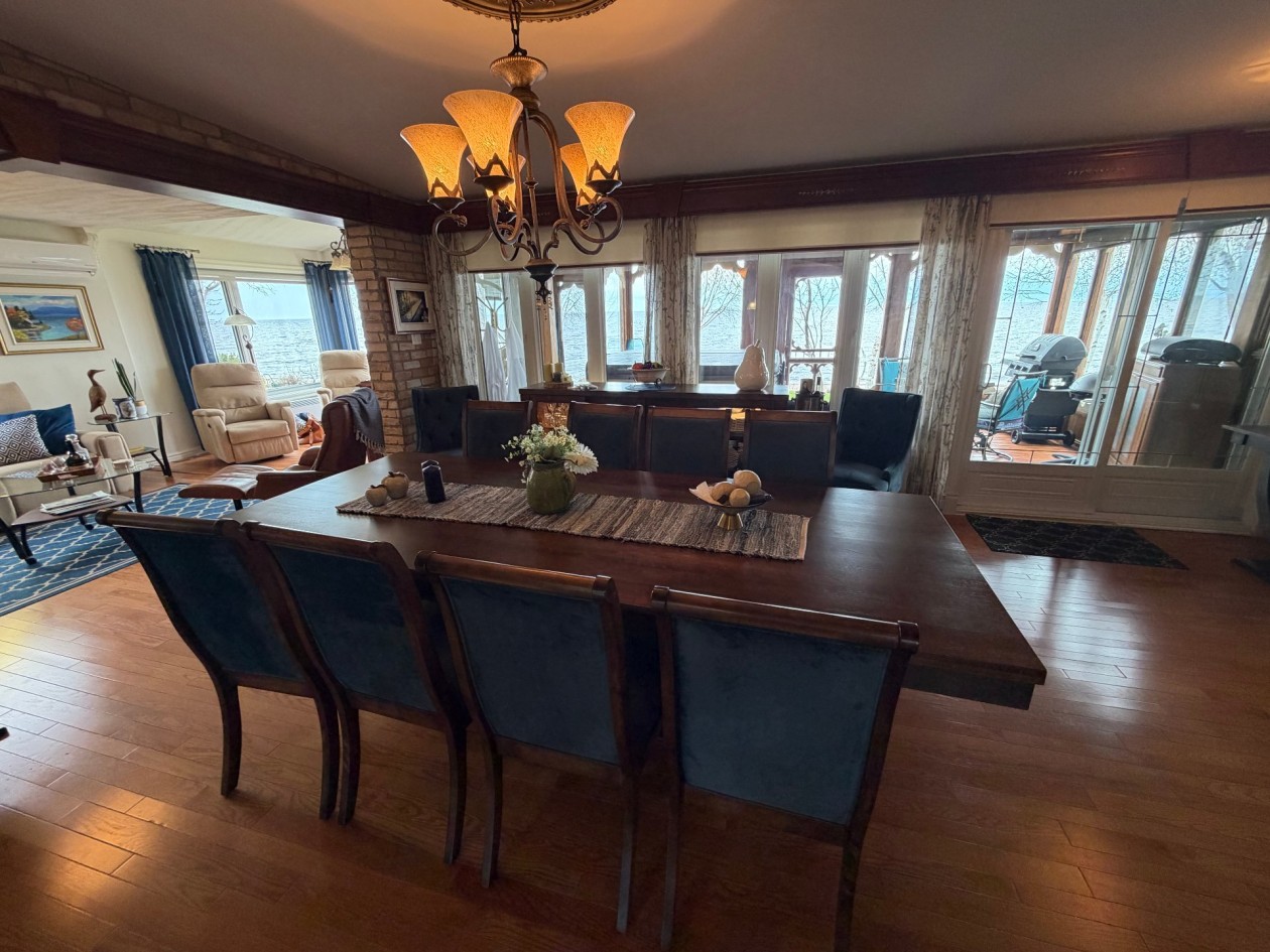 Salle à manger — 344, Rue Racine-sur-le-Lac, Dolbeau-Mistassini, G8L5V2, Dolbeau-Mistassini