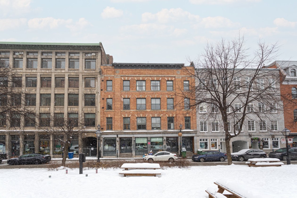 Façade — 361, Place D'Youville, 34, Montréal (Ville-Marie), H2Y2B7, Montréal (Ville-Marie)