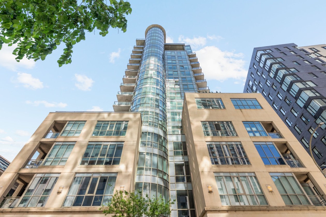 Façade — 650, Rue Notre-Dame O., 308, Montréal (Ville-Marie), H3C1J2, Montréal (Ville-Marie)