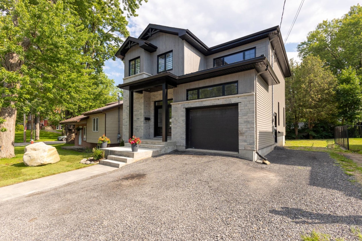 Façade — 30, Rue Dupont O., Châteauguay, J6J1G2, Châteauguay