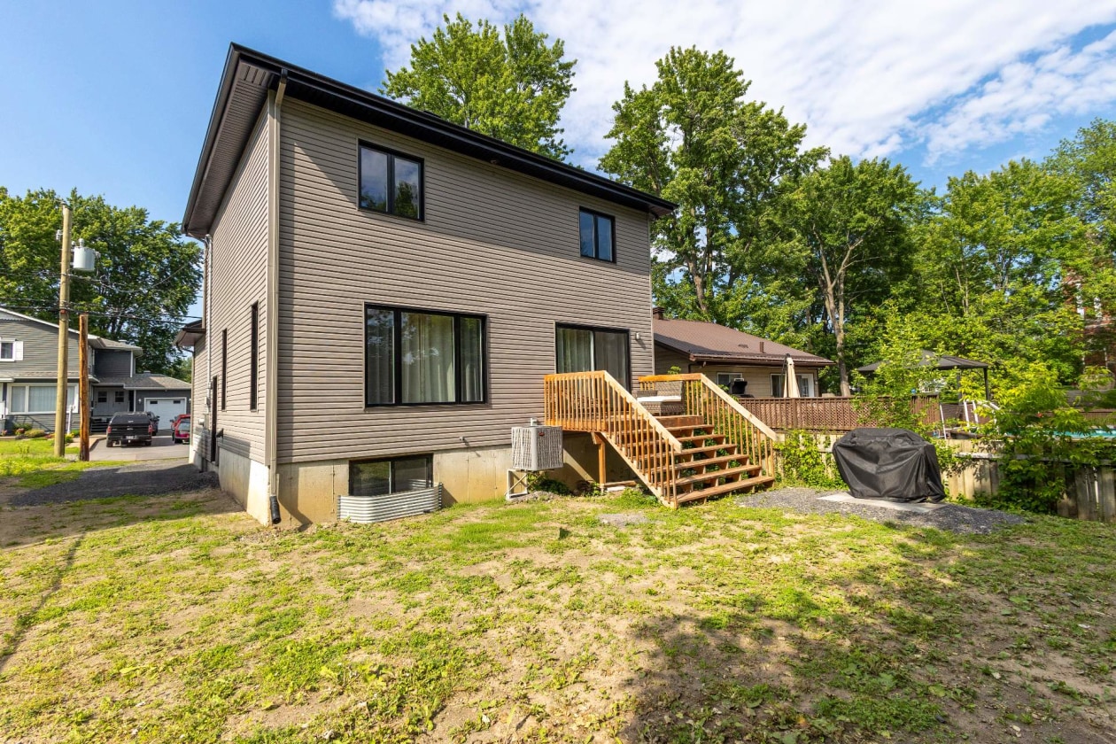 Cour — 30, Rue Dupont O., Châteauguay, J6J1G2, Châteauguay