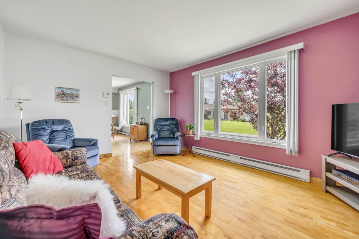 Salon — 860, Rg Notre-Dame, Saint-Raymond, G3L1N1, Saint-Raymond
