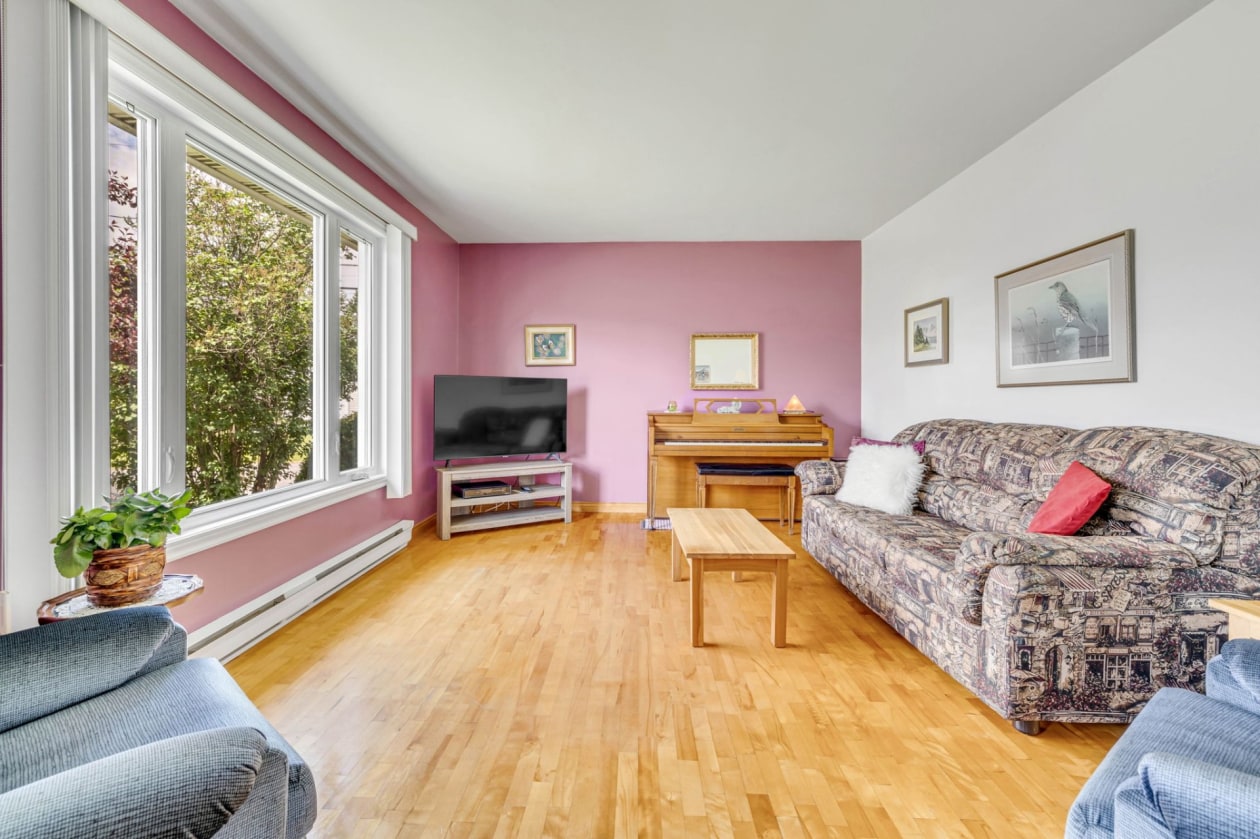 Salon — 860, Rg Notre-Dame, Saint-Raymond, G3L1N1, Saint-Raymond