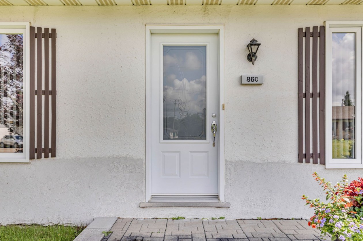 Entrée extérieure — 860, Rg Notre-Dame, Saint-Raymond, G3L1N1, Saint-Raymond