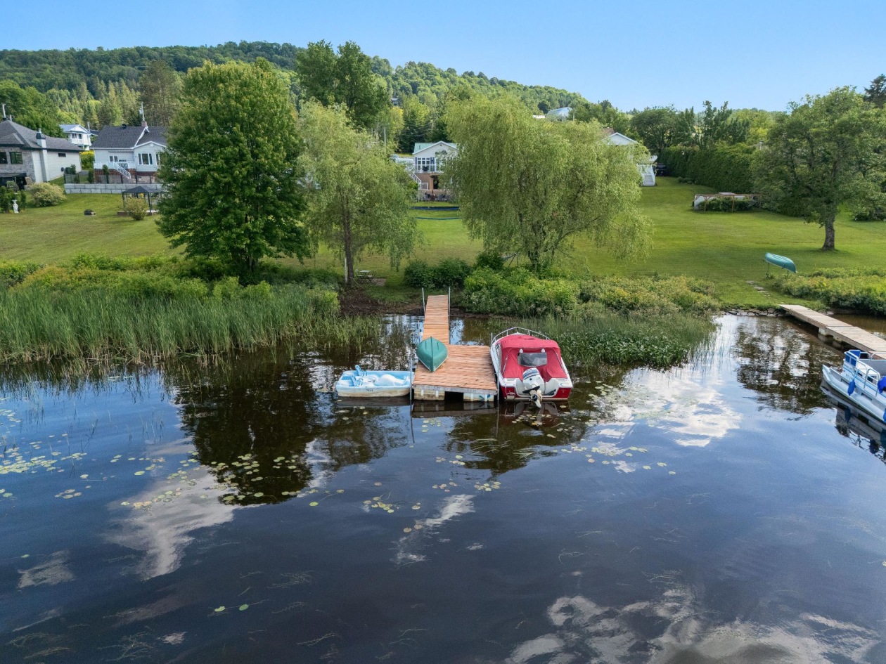 Accès au plan d'eau — 163, Rue Dusseault, Val-des-Sources, J1T3M3, Val-des-Sources