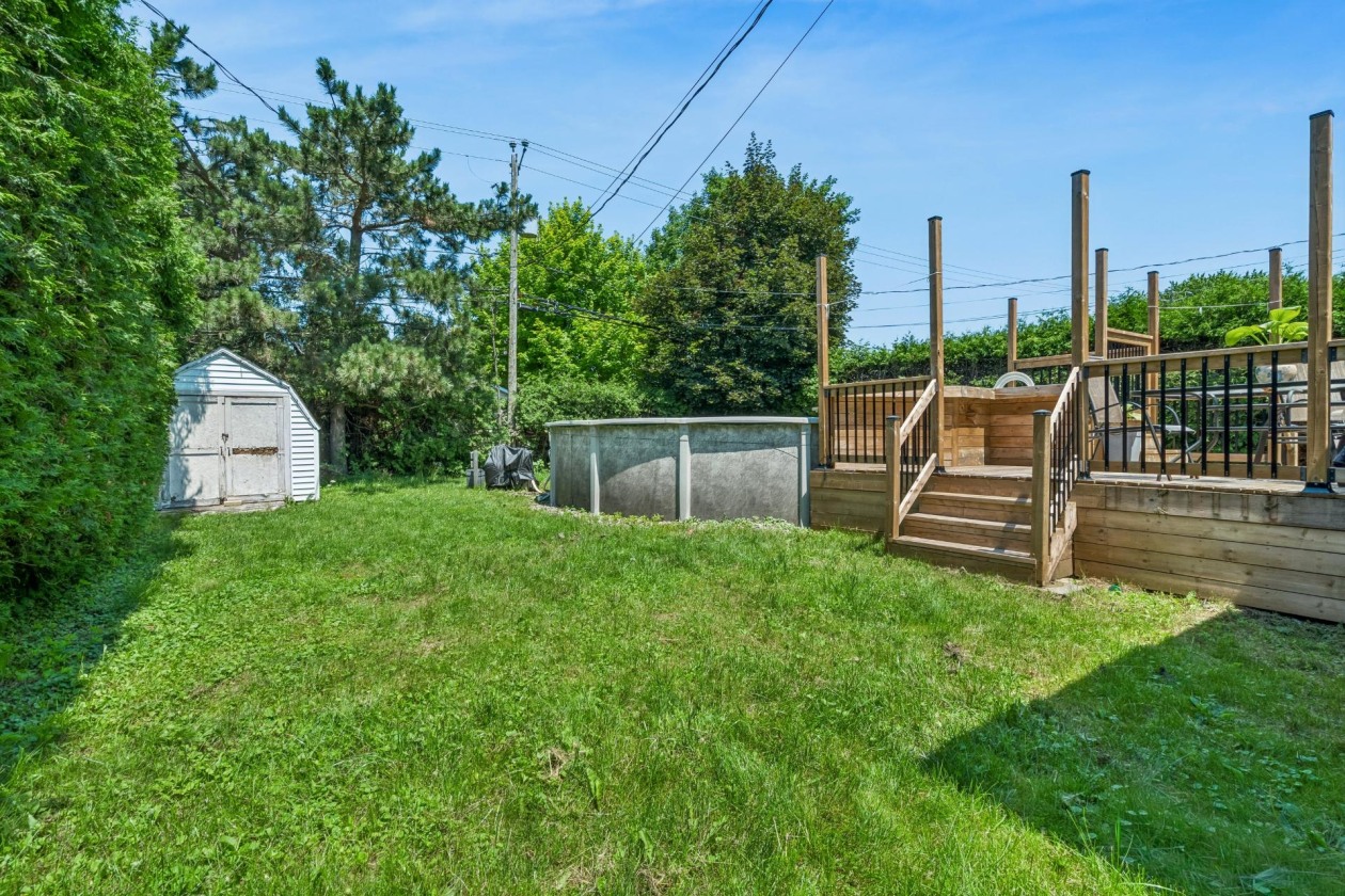 Cour — 375, Rue St-Laurent, Saint-Jean-sur-Richelieu, J3B1H1, Saint-Jean-sur-Richelieu