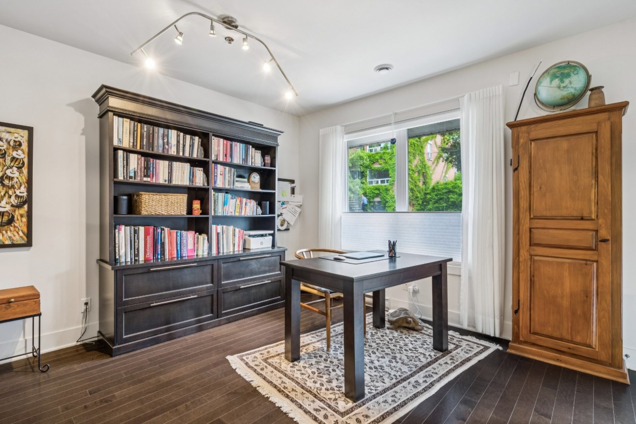 Bureau — 7550, Rue St-Dominique, 101, Montréal (Villeray/Saint-Michel/Parc-Extension), H2R1X5, Montréal (Villeray/Saint-Michel/Parc-Extension)
