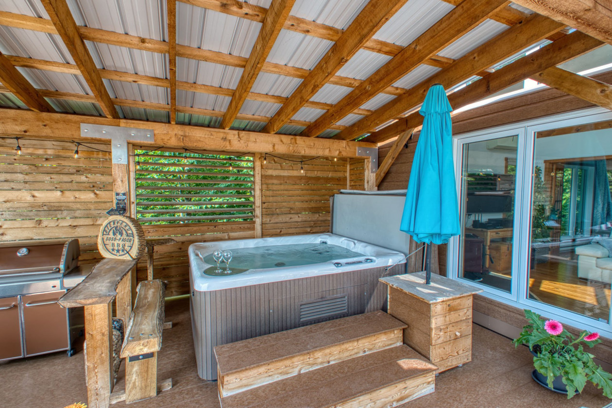 Spa — 16, Rue des Saules, Austin, J0B1B0, Austin